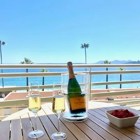 Appartement Magnifique T2 - Vue - Parking - Juan-les-pins